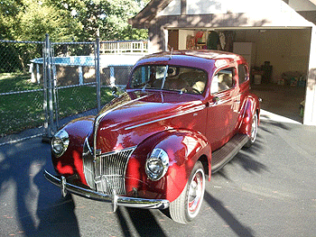 1940 Ford Sedan