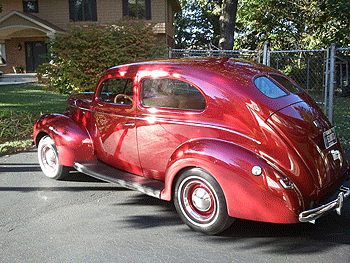 1940 Ford Sedan