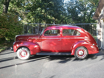 1940 Ford Sedan